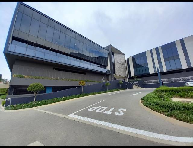 2,500M² OFFICE TO LET IN BRYANSTON